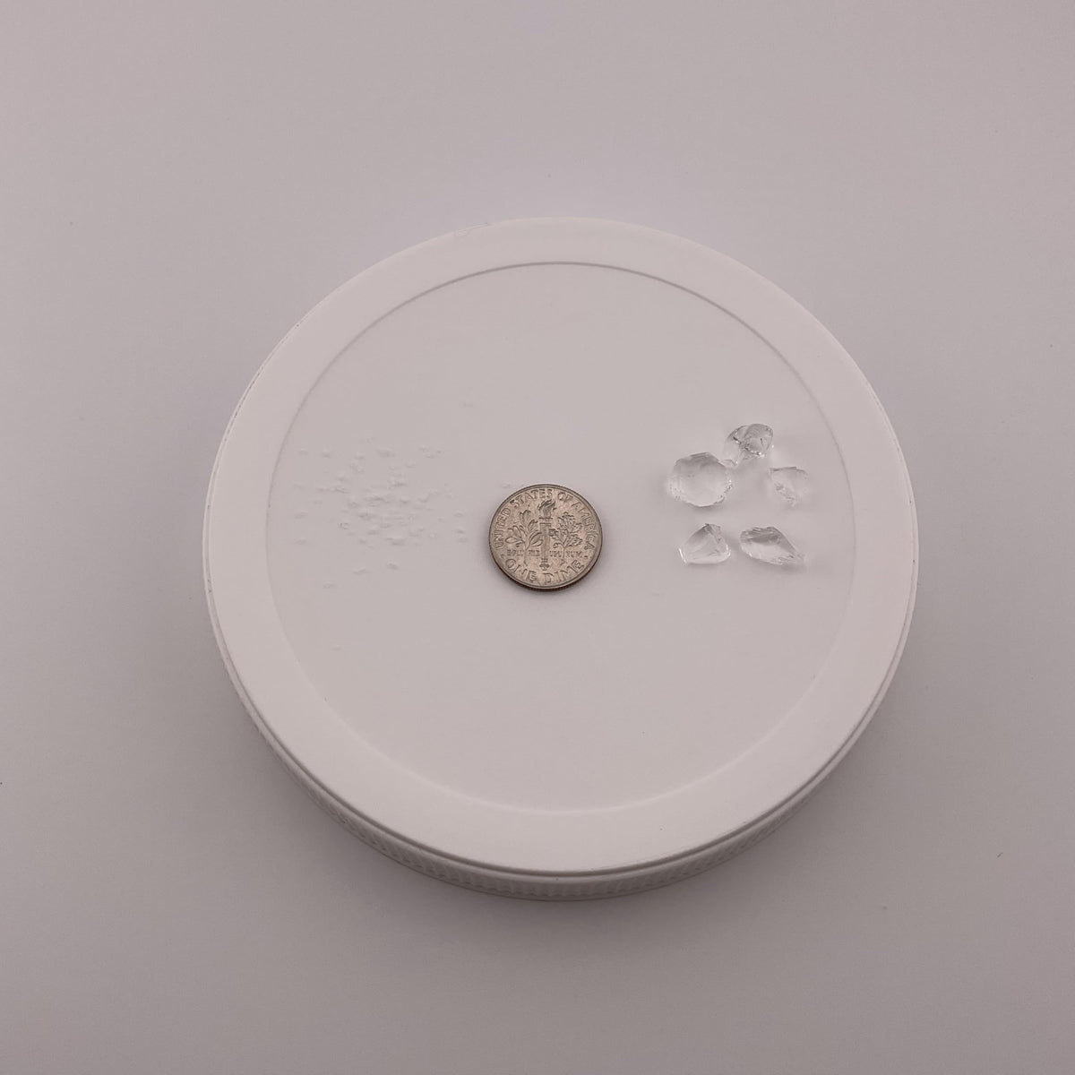 Five-Star Feeders water crystals expand to 3–4 mm for healthier hydration of insects.
