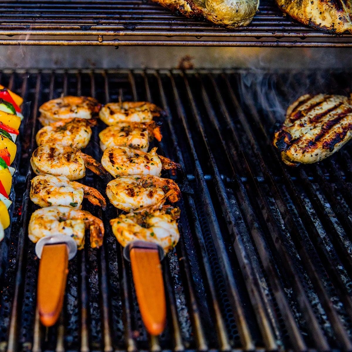 Backyard BBQ scene with FlavrQ for flavorful grilling sessions.