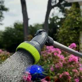 Flexzilla shower pattern delivers broad coverage for beds and containers