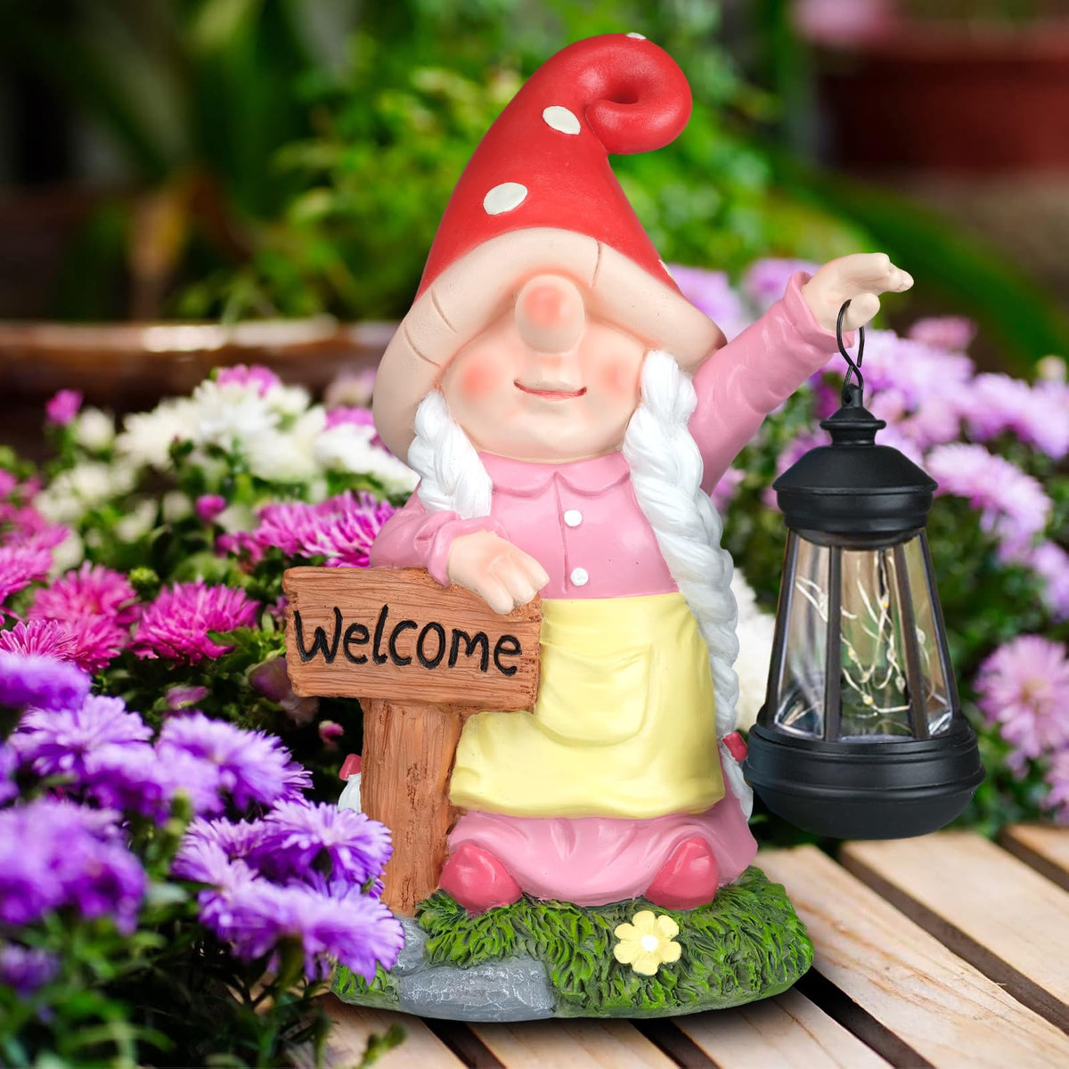 FLJZCZM gnome solar panel powers lights automatically at night.