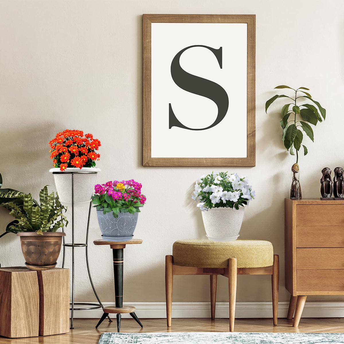 Fodetyff 4-pack white pot set provides cohesive plant display.