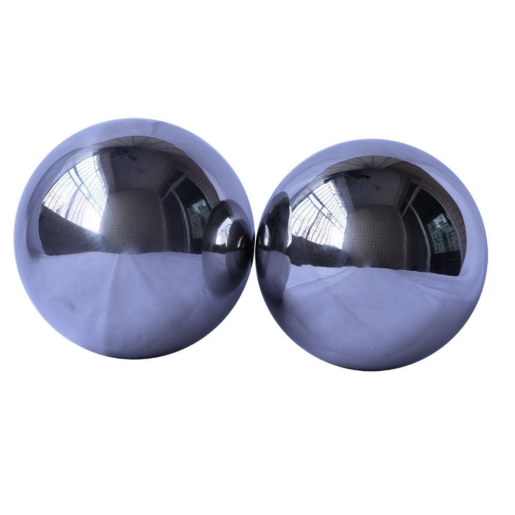 Folytiy hollow mirror globe 8inch shines as a centerpiece for ponds and patios.