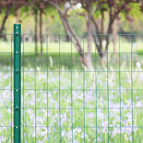 FOREHOGAR 16ga welded wire mesh detail in 2x3 inch grid demonstrates durability