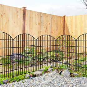 FOREHOGAR black finish fence line blends with outdoor decor
