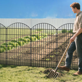 FOREHOGAR durable iron-welded fence detail emphasizes strength and longevity.