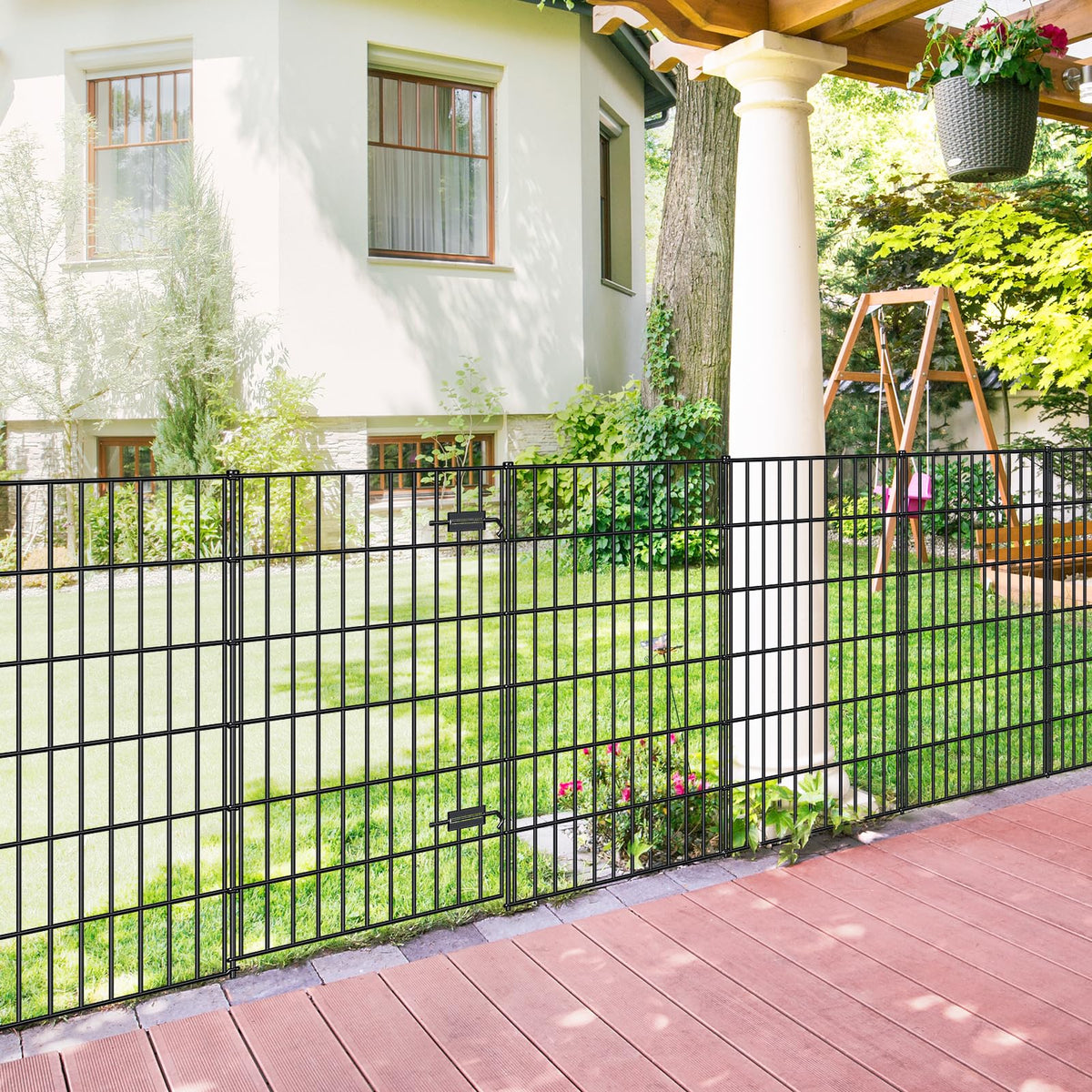 FOREHOGAR metal fence panel weld close-up highlights durability for outdoor borders
