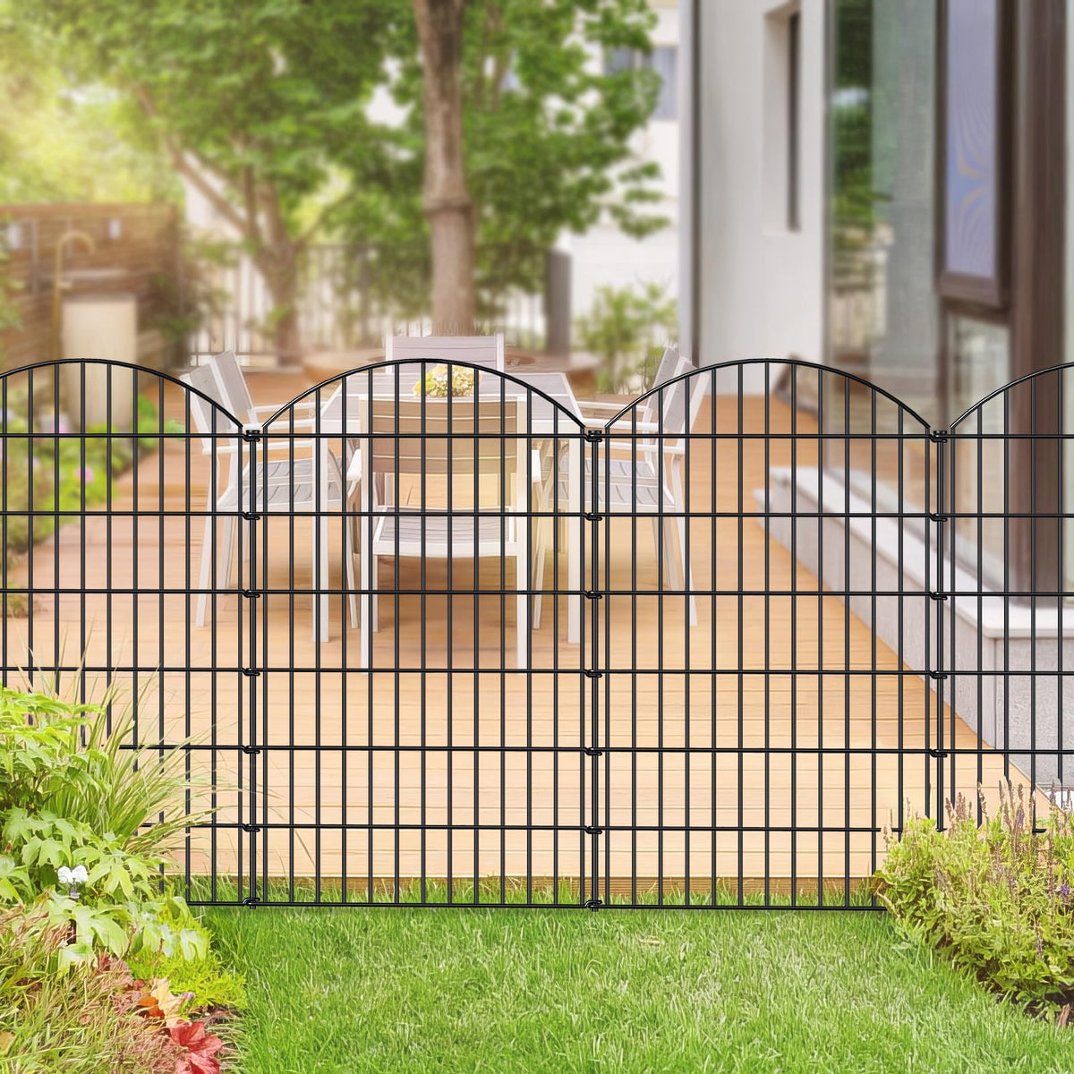 FOREHOGAR stake connection alignment demonstrates stable, easy-to-link panels.