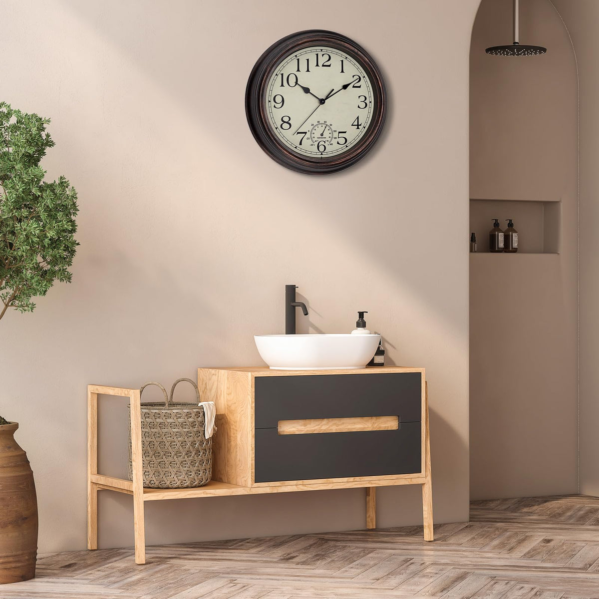 Foxtop quiet sweep movement minimizes ticking for peaceful rooms.
