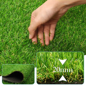 freadem 0.8-inch pile on artificial grass rug in outdoor setting