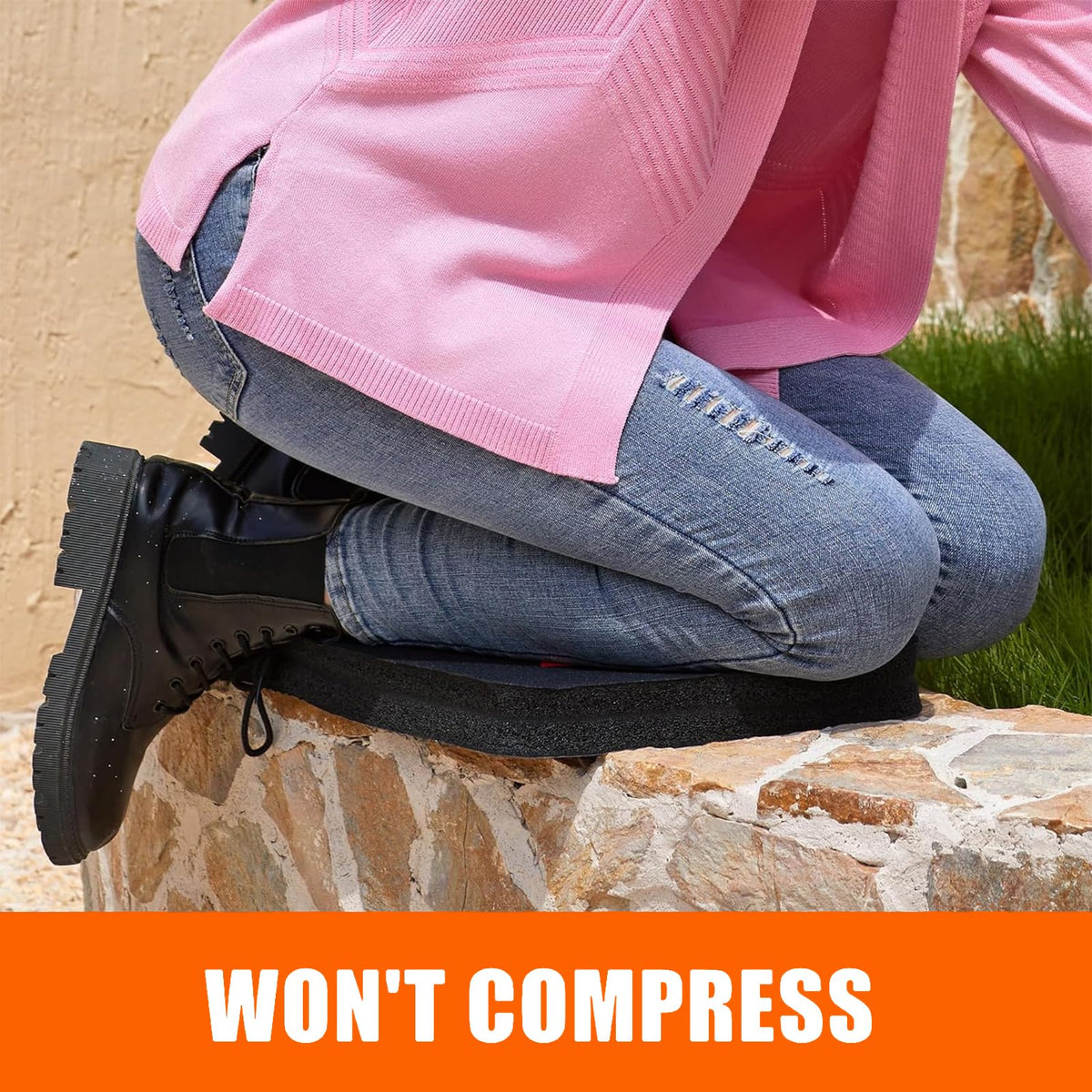 FREEKYROCK durable pad protects knees on outdoor projects