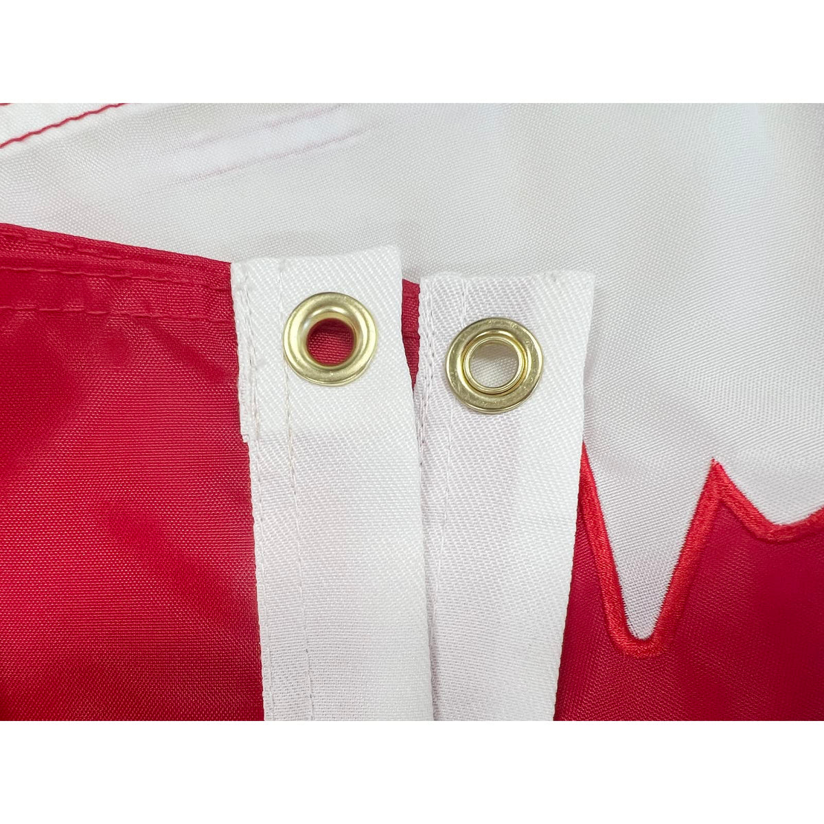 FRF FLAG 210D nylon flag resists wind and weather during outdoor use.