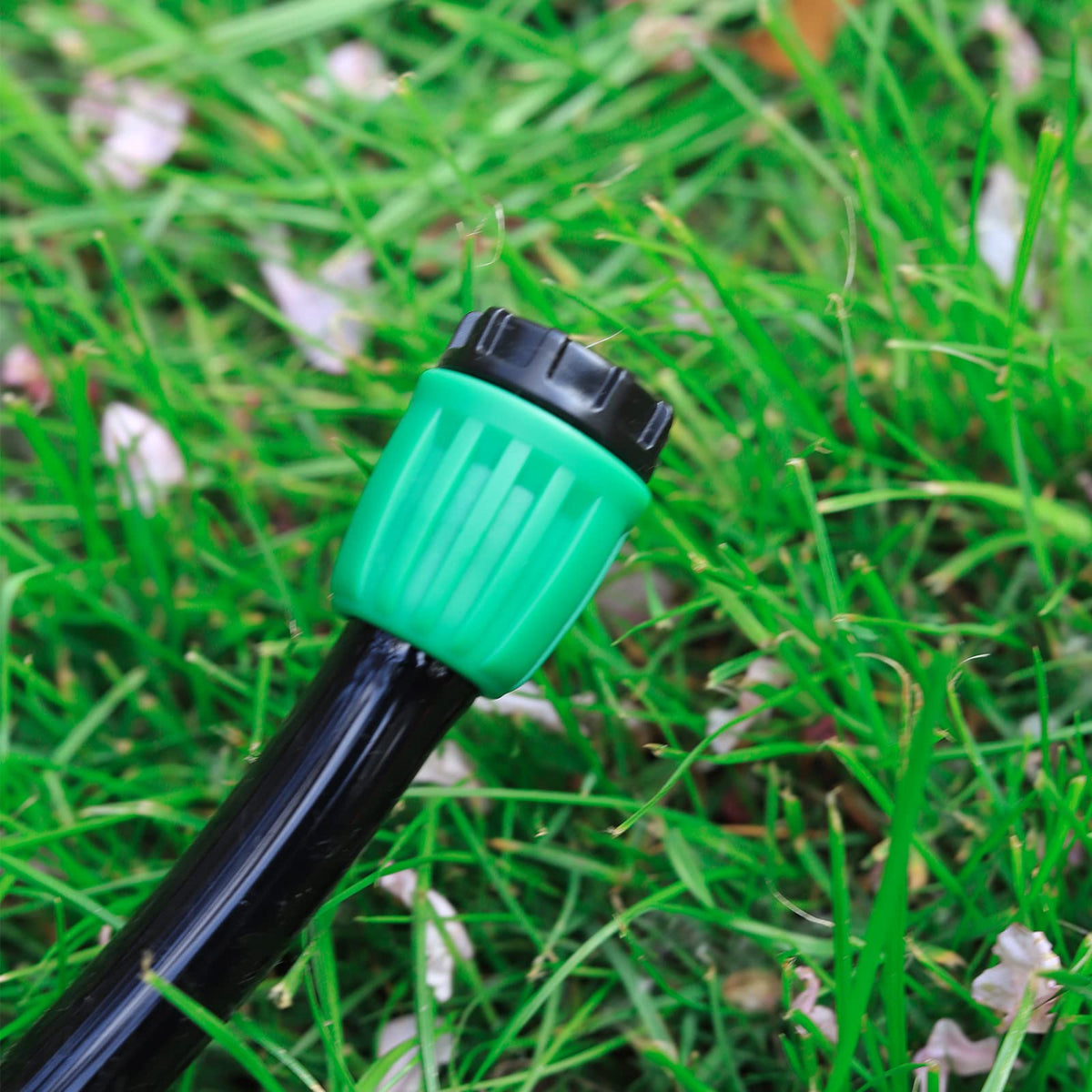 Durable plastic end plug from FULAIERGD withstands sun exposure outdoors.