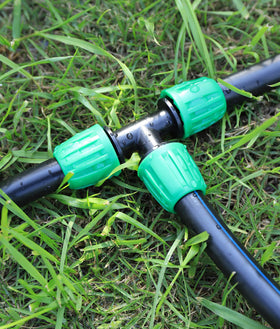 FULAIERGD easy-install drip fittings simplify assembling custom irrigation layouts.
