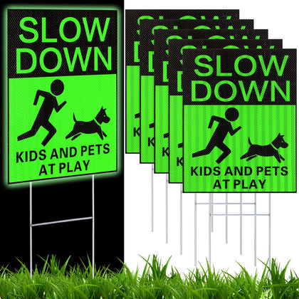 Fumete slow-down signs green double-sided front view with high visibility