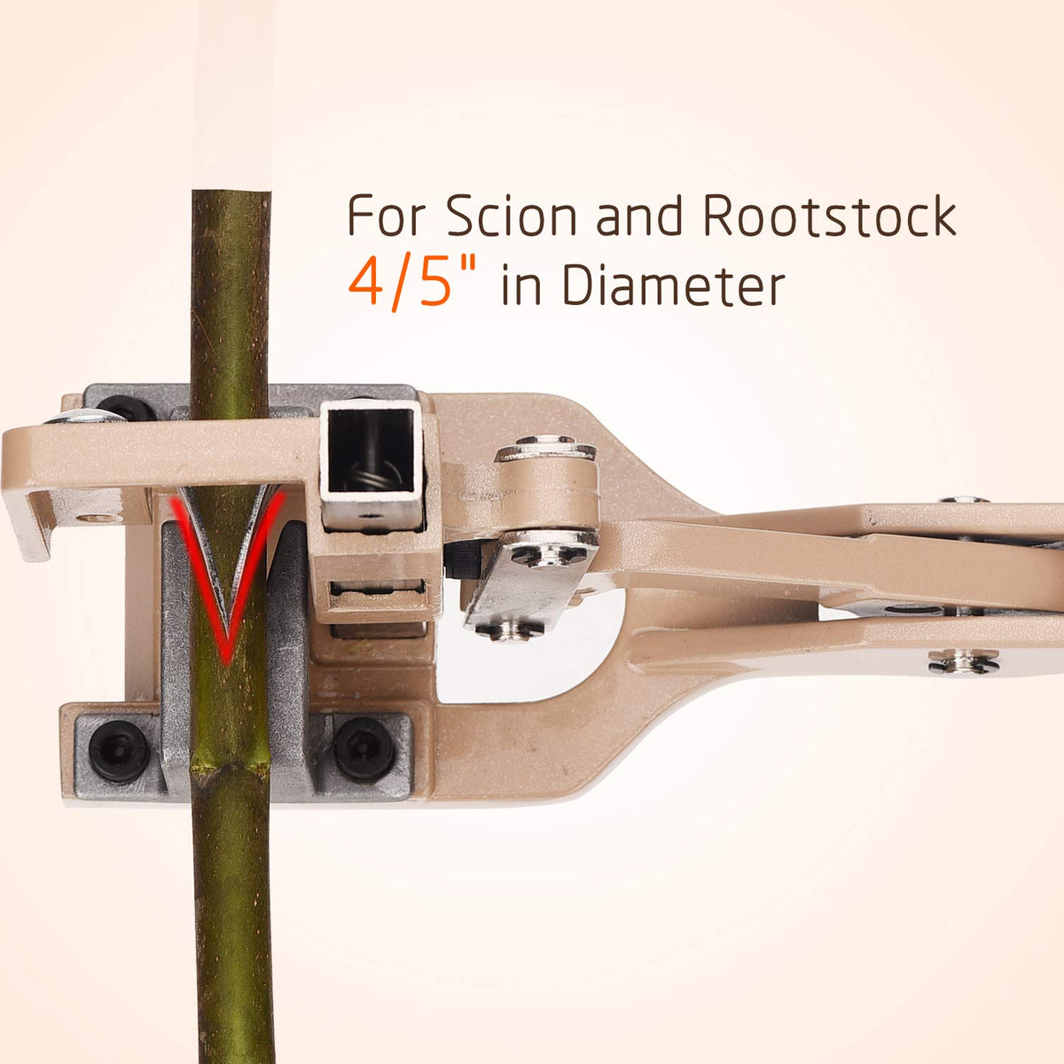 Close-up of Funteck SK5 blade highlighting sharp, durable cutting edge for precise cuts.