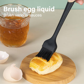 FurryViWiLiyar two-pack silicone basting brushes ready for sauces