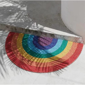 FWEHIO moisture and dirt trapping fibers help keep interiors cleaner.