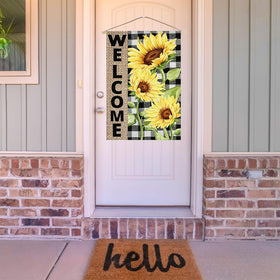 FZMHASLWW sunflower flag all-weather design withstands wind and rain