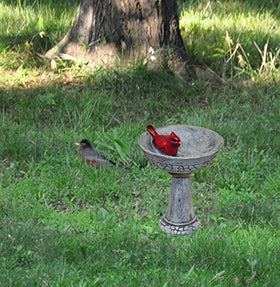 G and F Products metal stake base ensures secure, easy installation in planters.