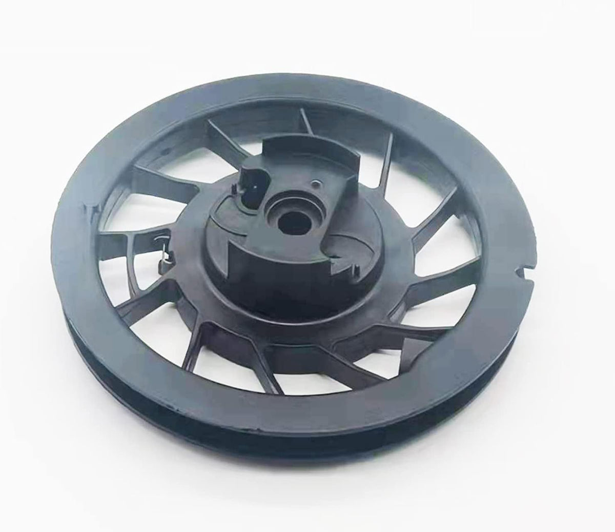 Gabasinover recoil pulley for reliable engine start and smooth recoil action