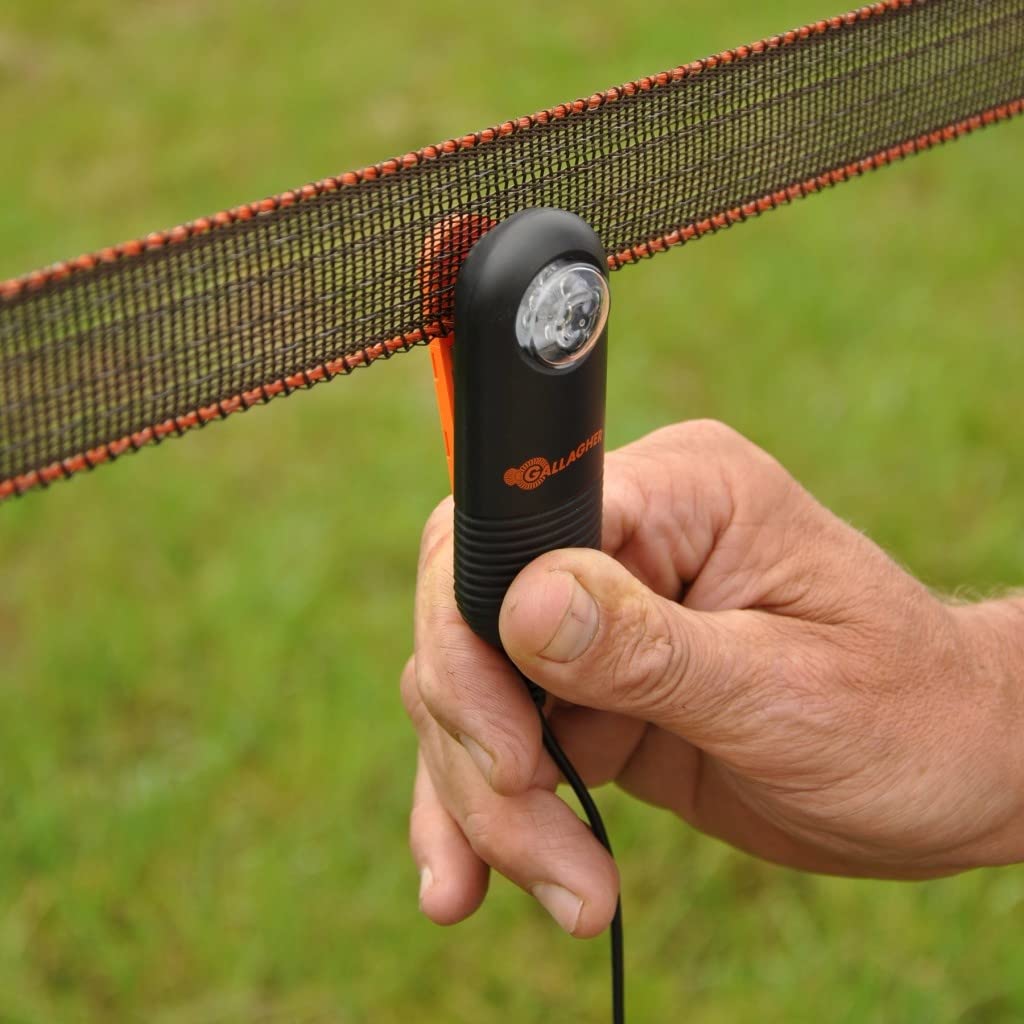 Gallagher Live Fence Indicator offers visibility from up to 3,000 feet at night.