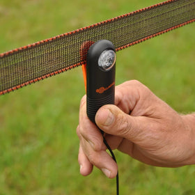 Gallagher Live Fence Indicator offers visibility from up to 3,000 feet at night.
