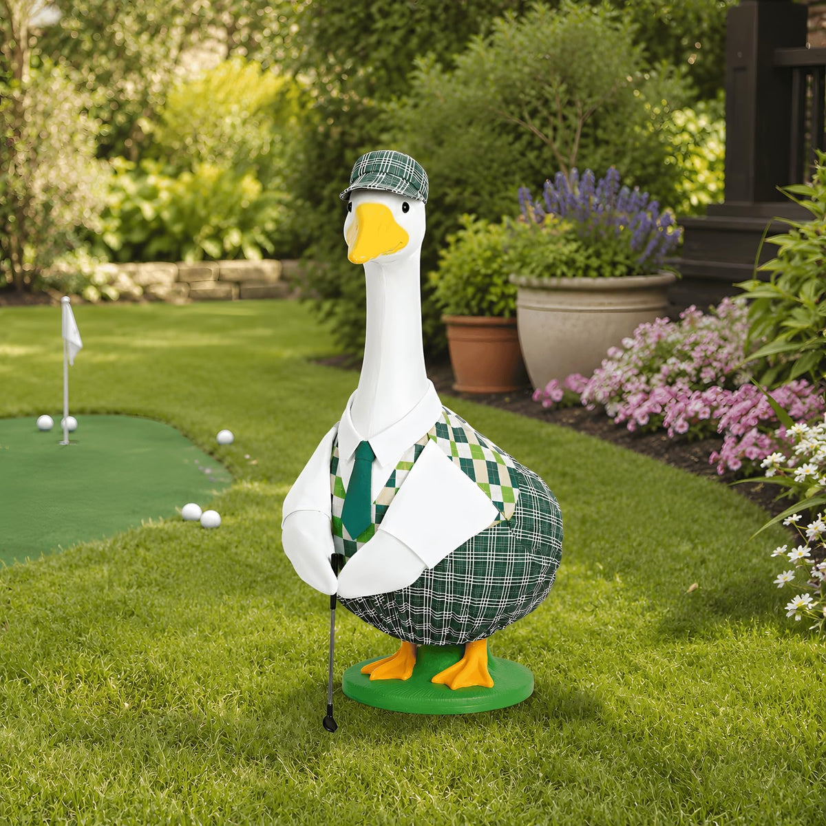 GANSHAYA Two large goose pins complement the costume and yard themes.