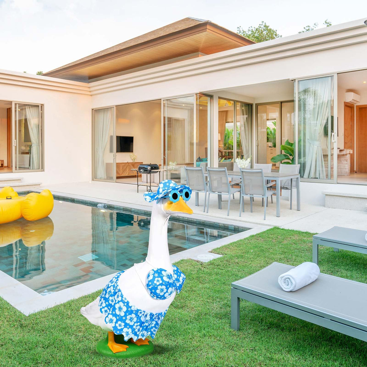 GANSHAYA Blue Theme brings coordinating look to porch geese