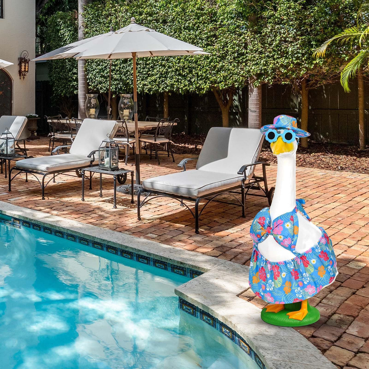 GANSHAYA summer garden goose decor creates festive outdoor mood