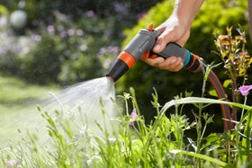 Gardena comfort cleaning nozzle highlighting ergonomic grip for extended use