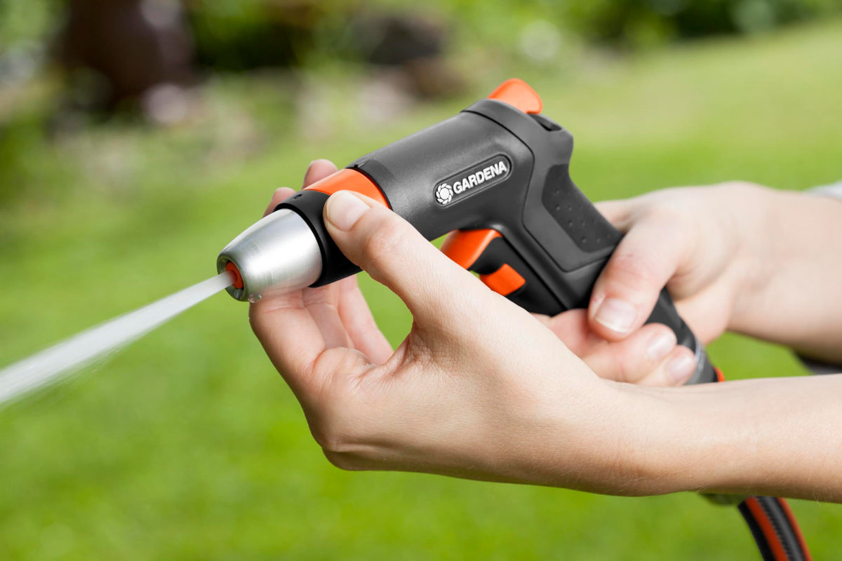 Gardena Premium Pulse Trigger with permanent lock for steady operation