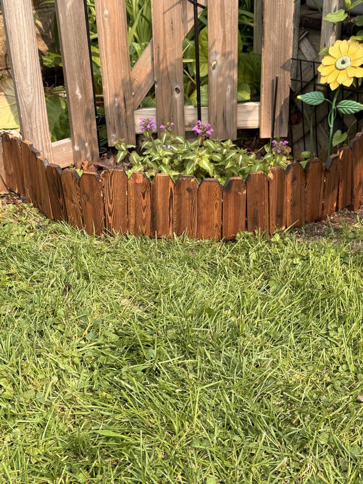 GardenFlow lawn and path definition with a durable border that holds shape