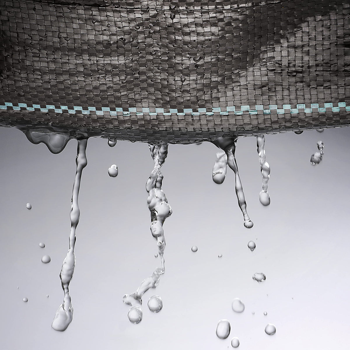 GardenMate UV-stabilised weed fabric closeup illustrating long-lasting sun resistance.