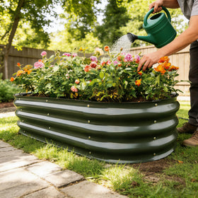 Gardmax oval-edge design protects hands during setup.