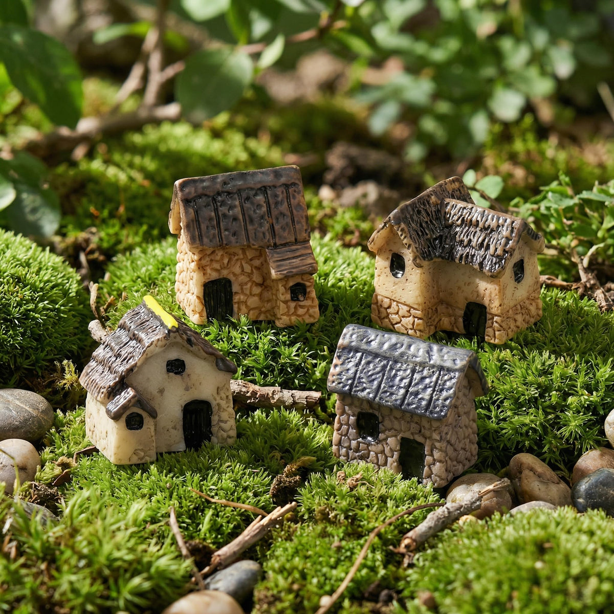 Garneck DIY miniature garden house for crafts and kids' projects.