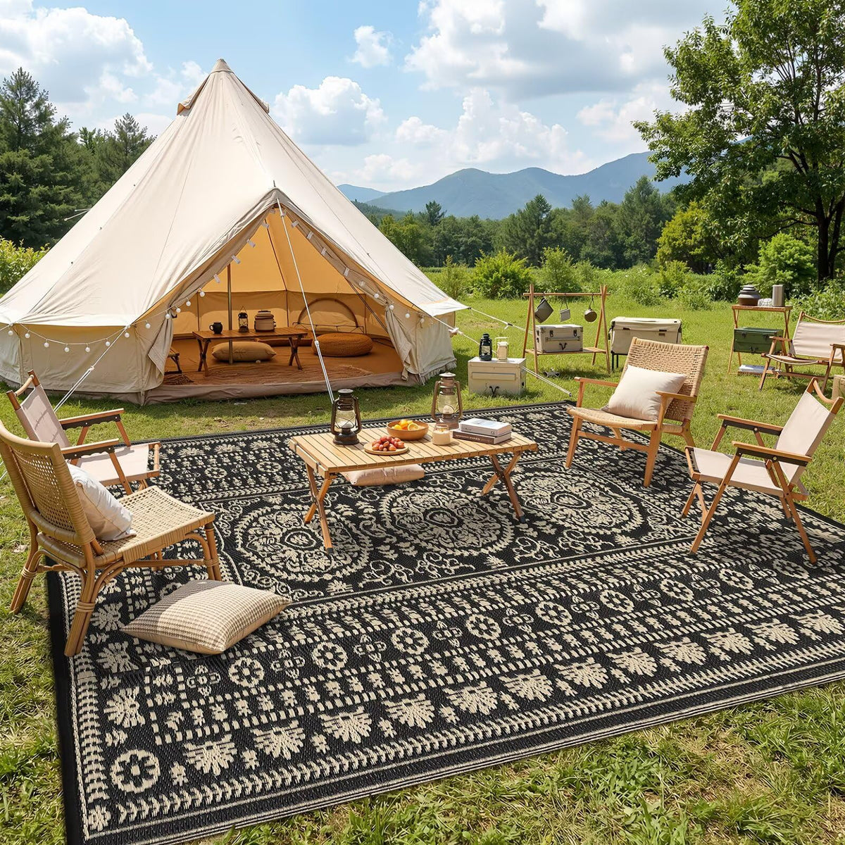 Garvee multi-size rug fits balconies and larger patios.