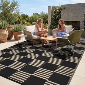 Garvee outdoor rug checkered foldable patio mat with durable, stain-resistant surface