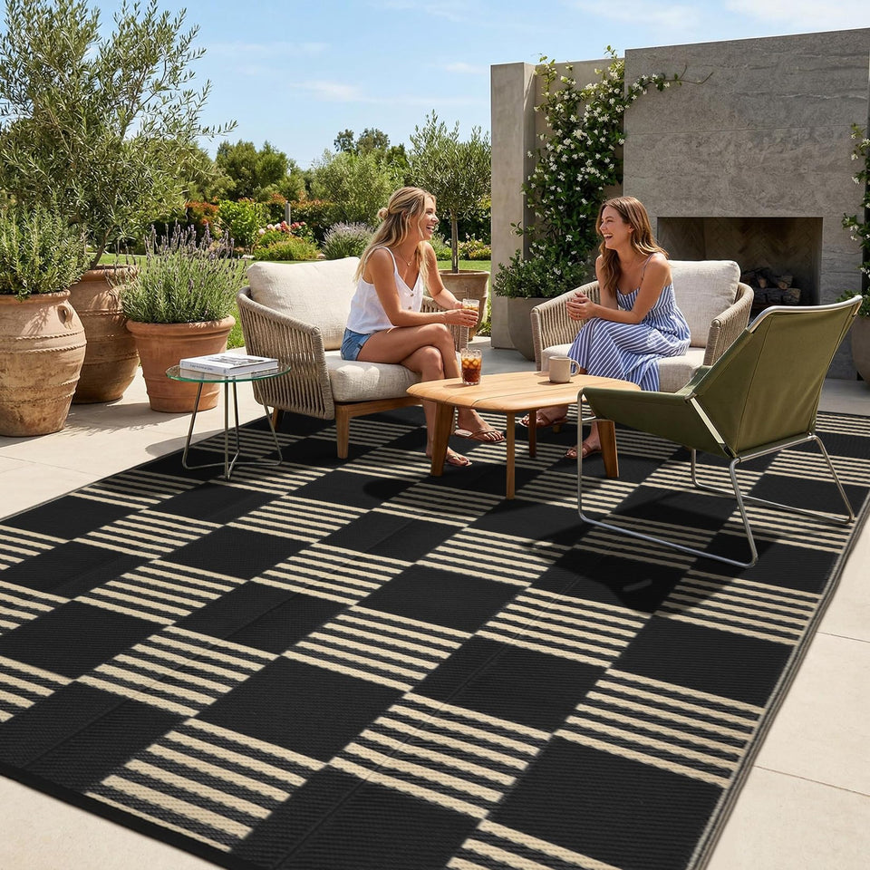 Garvee outdoor rug checkered foldable patio mat with durable, stain-resistant surface