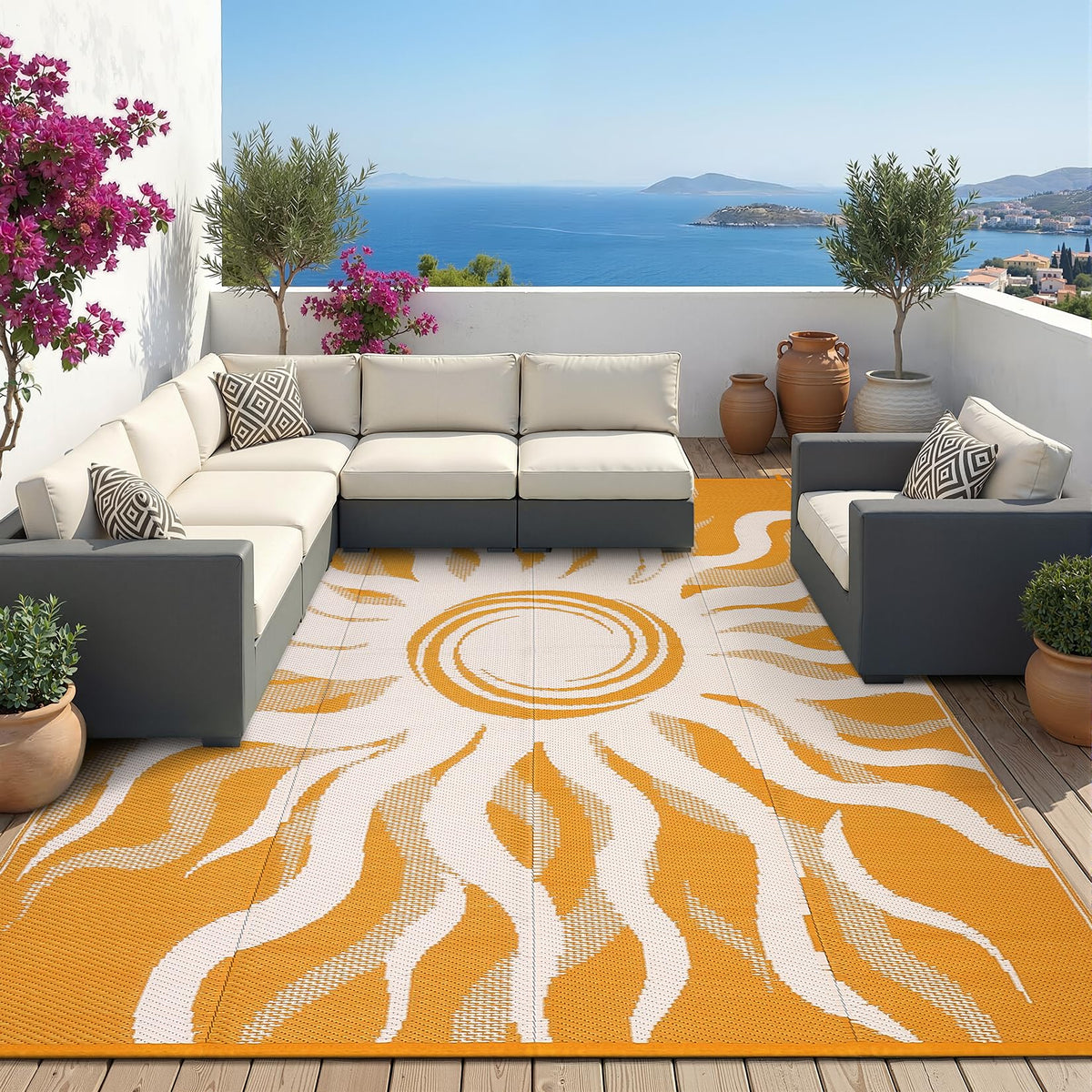Garvee outdoor rug easy-clean surface cleans quickly with a hose or wipe.