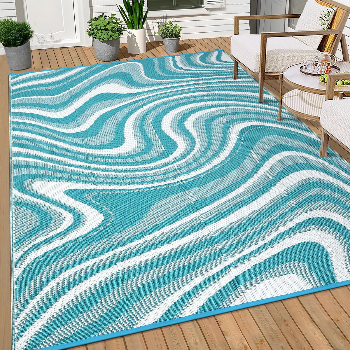 Garvee rug with quicksand abstract pattern for stylish outdoor spaces.