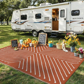 Garvee waterproof outdoor mat at the beach, easy to clean