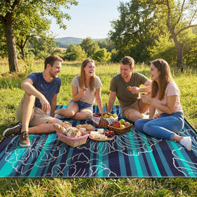 Garvee waterproof outdoor rug, easy-clean for rain and spills.