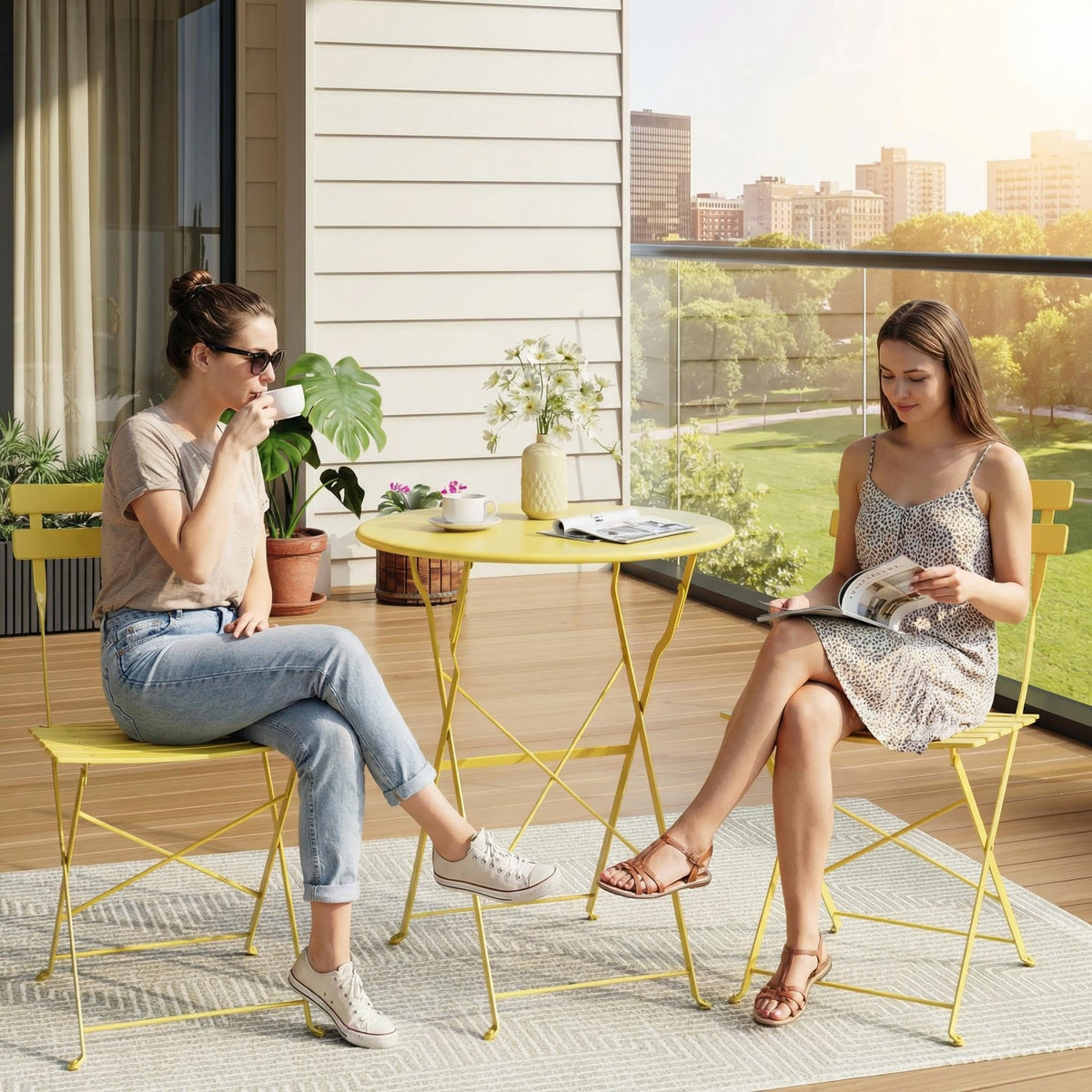GarveeHome outdoor patio dining setup for balconies, backyards, or poolside.