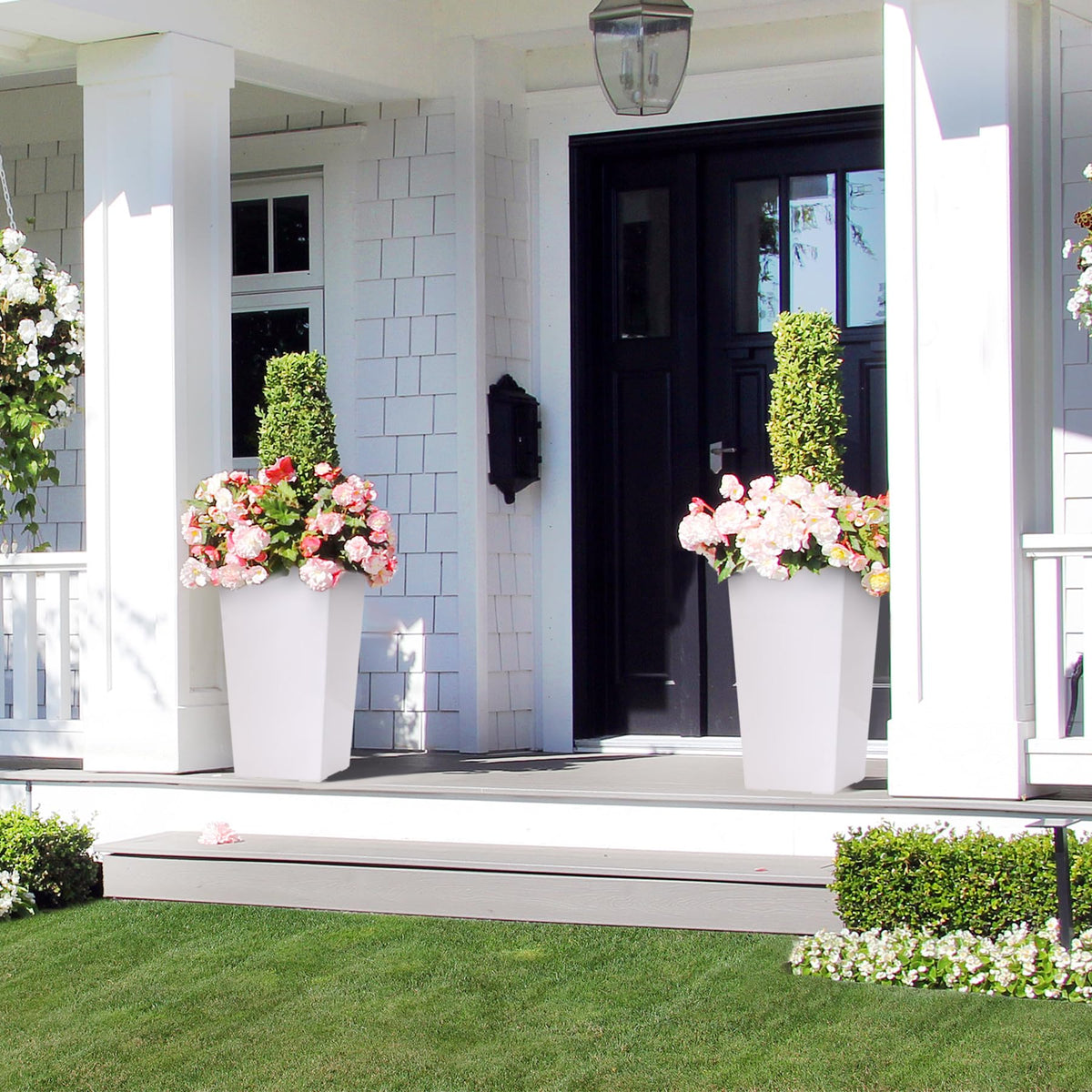 Drainage holes prevent waterlogging for healthier roots in GarveeLife planters