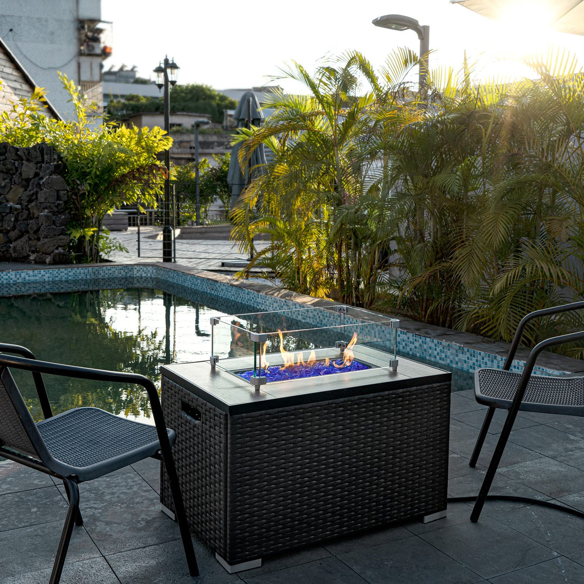 GASPRO Ocean Blue fire glass covering the fire pit floor for a neat look