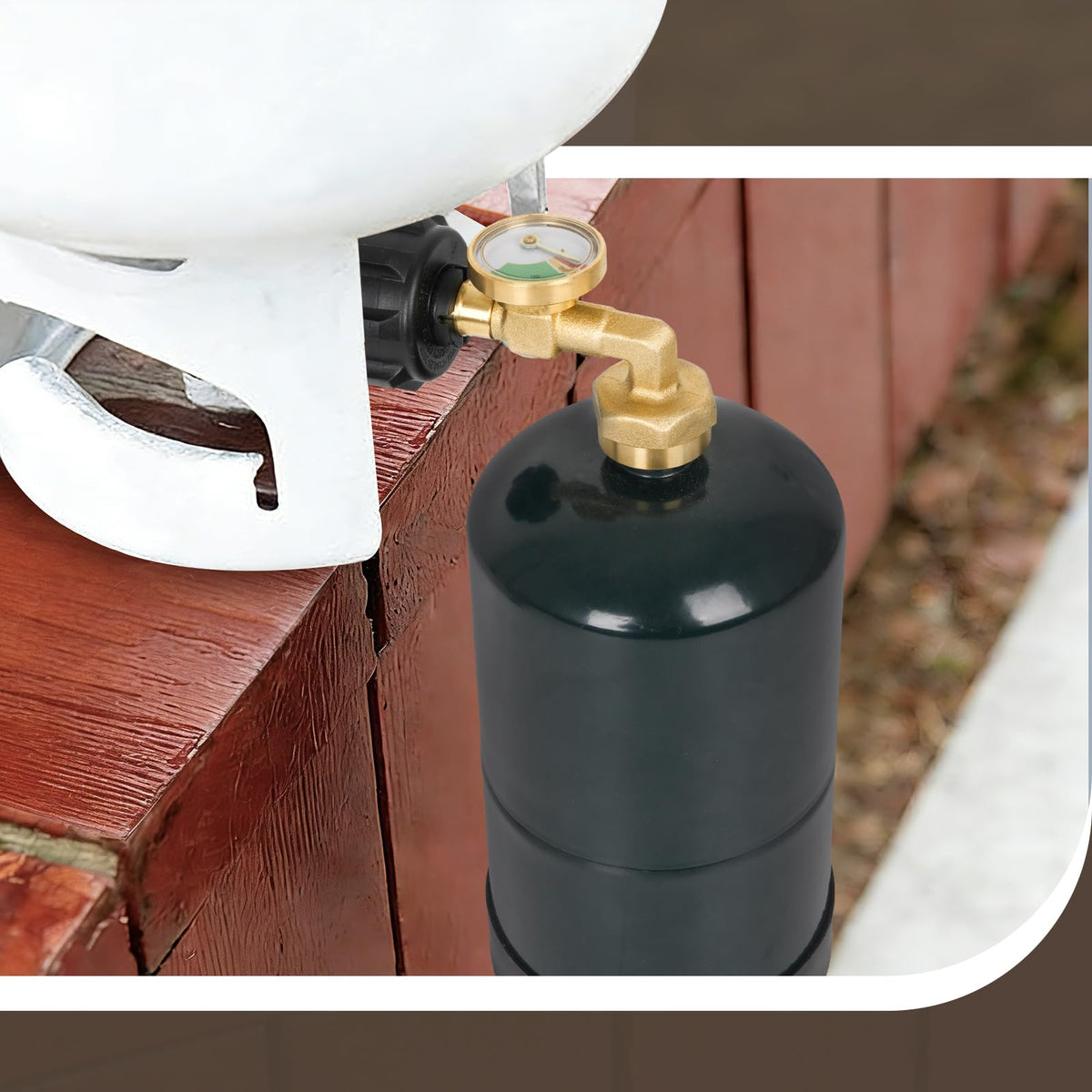 GASPRO 90-degree elbow design helps smooth gas flow into compact 1 lb bottles.