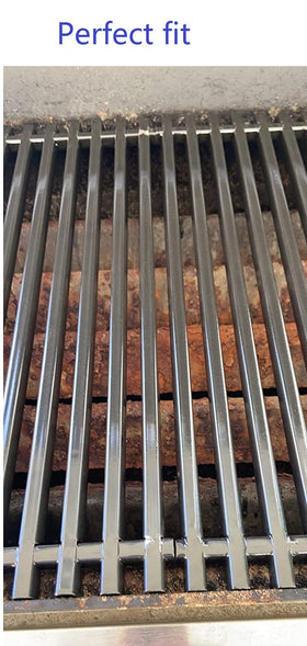 GasSaf Genesis Silver B/C grate with porcelain-enameled coating preserving heat.