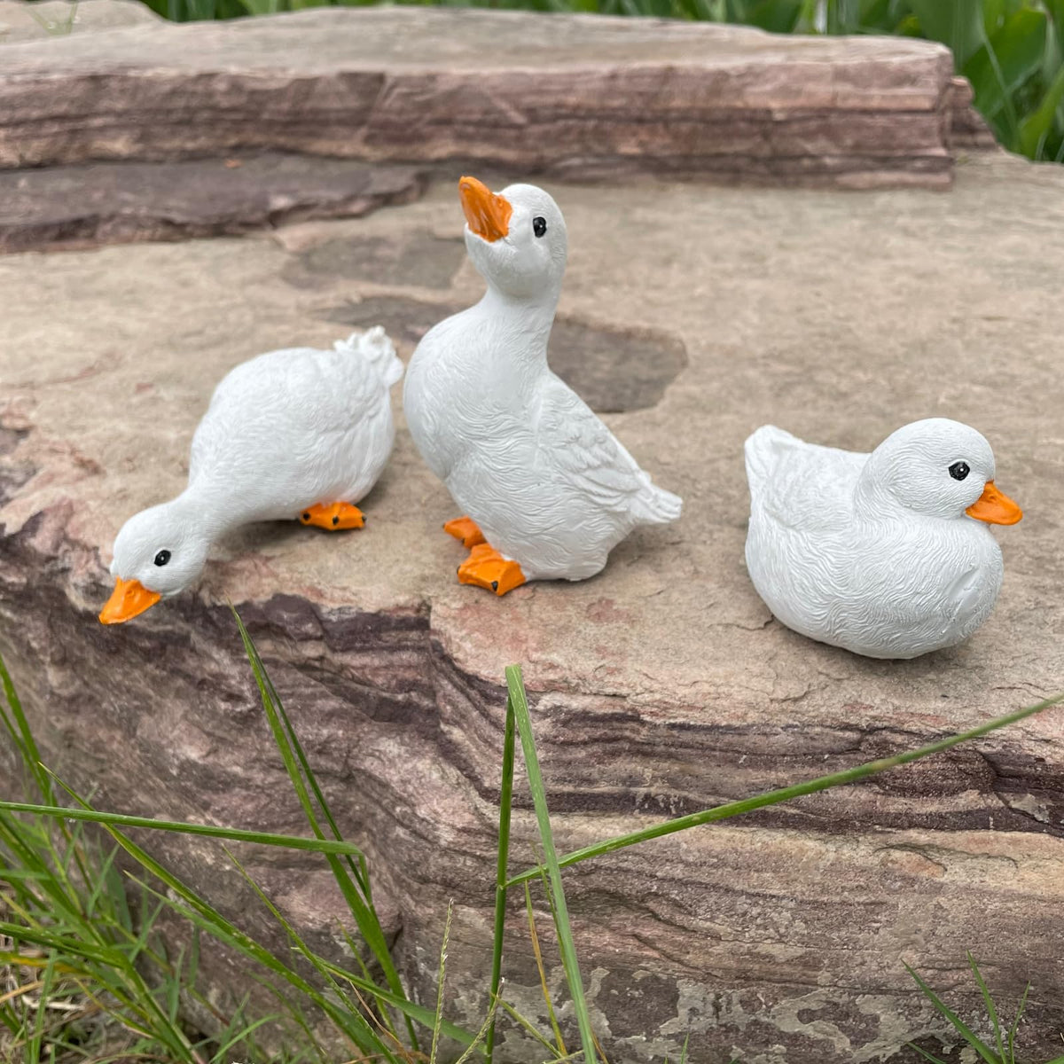 GBHKPLFO duck figure in yard display adds friendly character