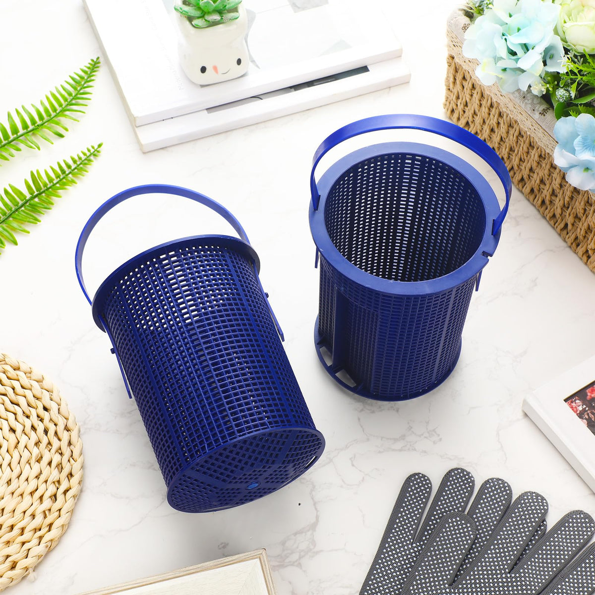 Geelin blue pool basket UV-resistant design withstands sun exposure