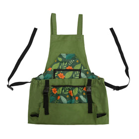 GeerDuo green garden apron blends with outdoor gear for yard tasks.